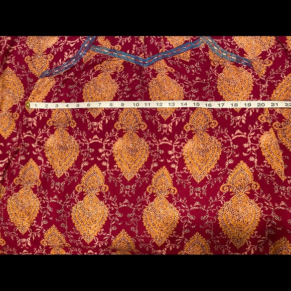 Maxi Dress with a Cute Pattern - Picture 8 of 9